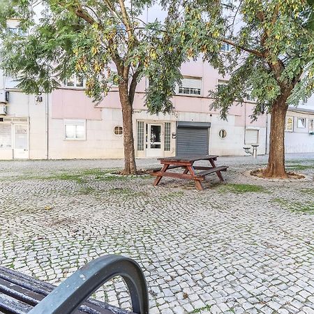 Vita Portucale ! Moscavide Casa Branca W/ Terrace Lisboa Exterior foto